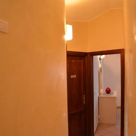 Villa Trilocale 4 Posti Letto Vista Mare Fli-Ros01
