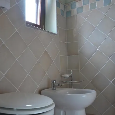 Villa Trilocale 4 Posti Letto Vista Mare Fli-Ros01