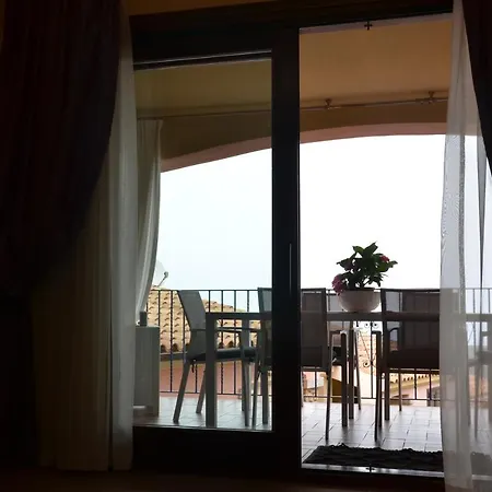 Villa Trilocale 4 Posti Letto Vista Mare Fli-Ros01