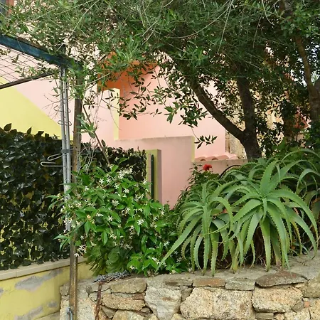 Trilocale 4 Posti Letto Vista Mare Fli-Ros01 *