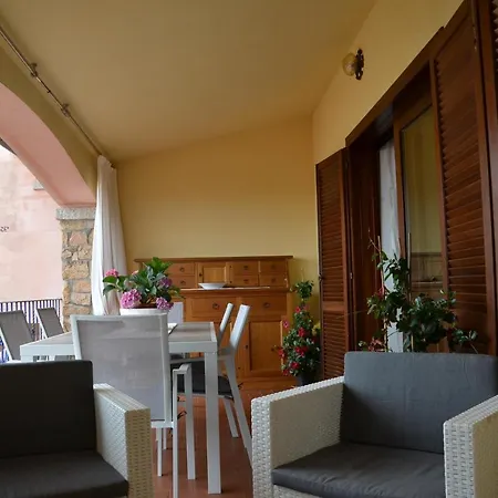 Trilocale 4 Posti Letto Vista Mare Fli-Ros01 Villa *