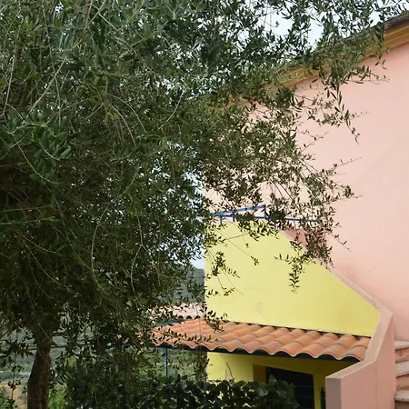 Trilocale 4 Posti Letto Vista Mare Fli-Ros01 *